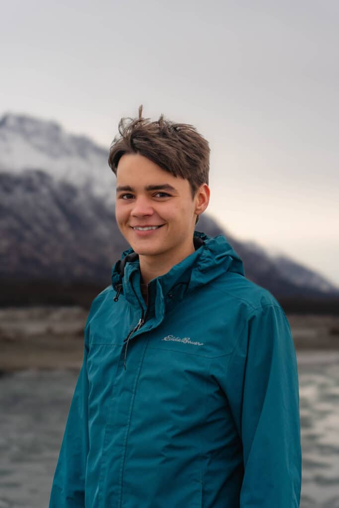 Male senior photoshoot, Wasilla Alaska, Matanuska River,